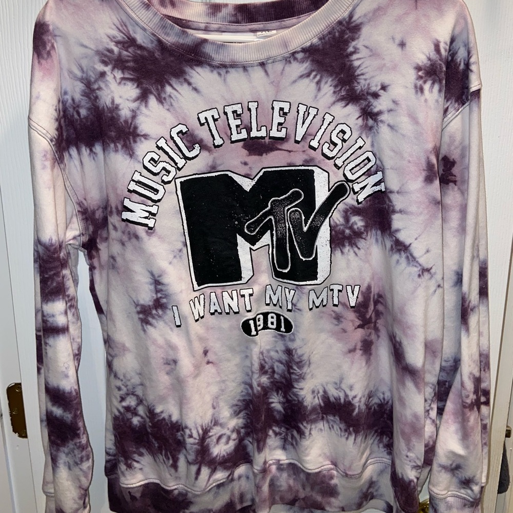 mtv pull over sweatshirt